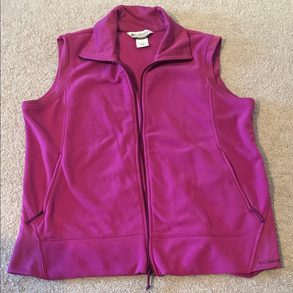 Women’s plus size 2x Columbia Magenta Sleeveless Fleece Vest